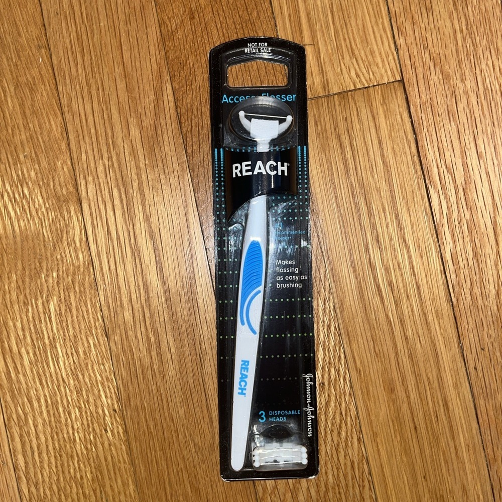 2009 Reach Access Flosser With 4 Refills New Discontinued Johnson & Johnson